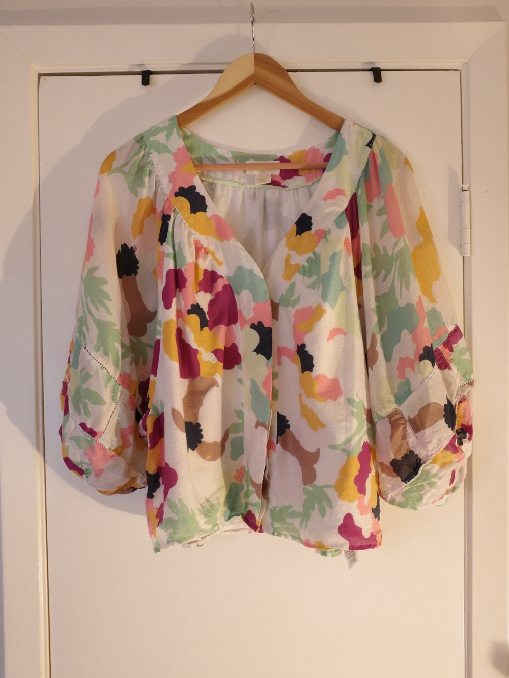 Maeve Anthropologie Multi-Color Floral V-Neck Blouse